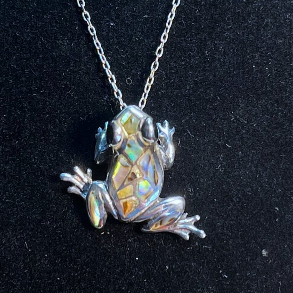 Silver and Abalone Frog pendant and silver chain